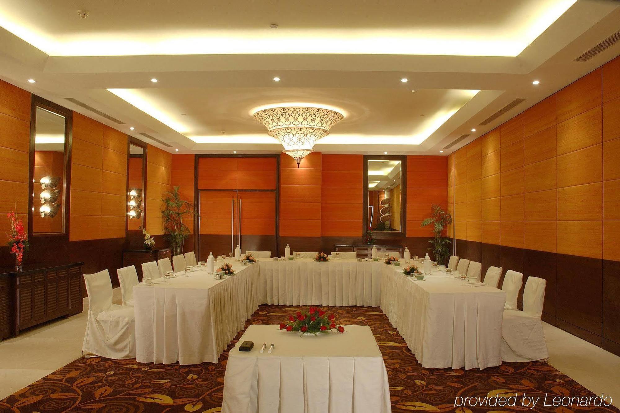 Fortune Select Global, Gurugram - Member Itc'S Hotel Group Gurgáon Restaurace fotografie